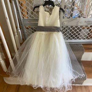 Party/flower girl dress